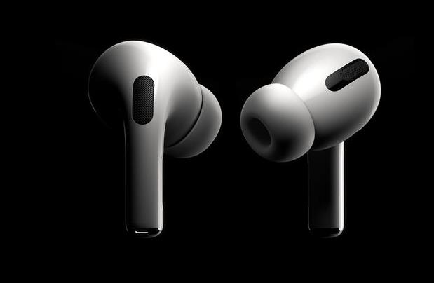 The Apple AirPods Pro 2 wireless headphones will support Bluetooth LE Audio technology, bringing 5 major benefits